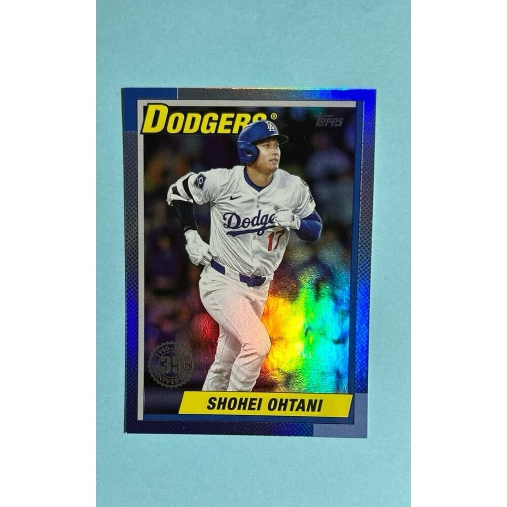 Shohei Ohtani LA Dodgers 2025 Topps update Holofoil Foil card #U90-33